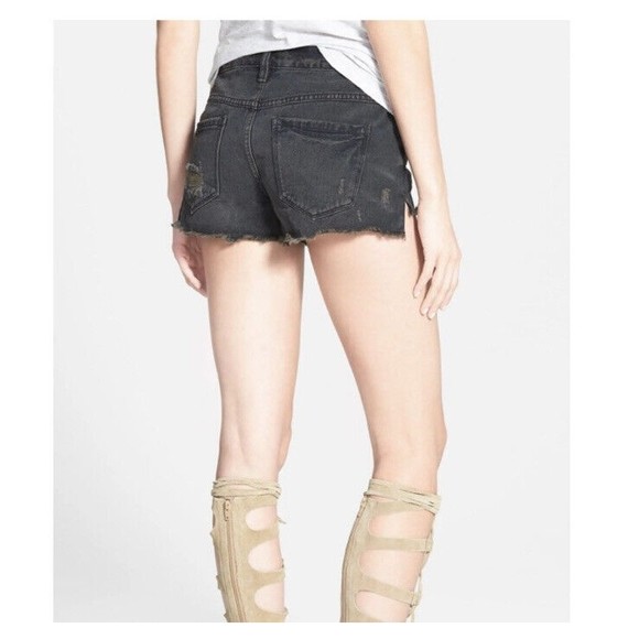 NWT Free People Dark Wash Runaway Slouch Button Fly Cut Off Denim Shorts… - Picture 2 of 12